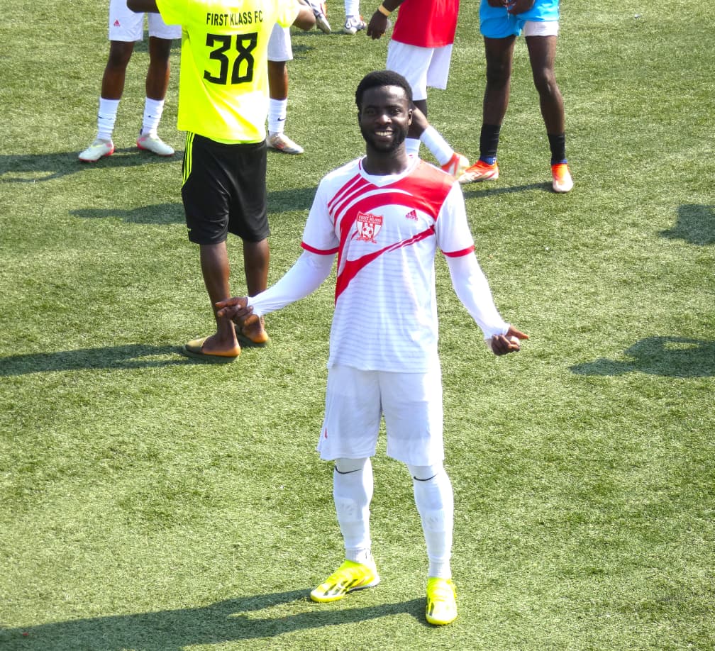 a happy win-soccer fever